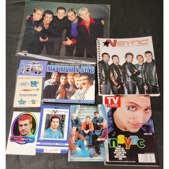 NSYNC Memorabilia Lot Collectibles Boy Band Teen Photos Concert Pass CD Calendar - Picture 1 of 16